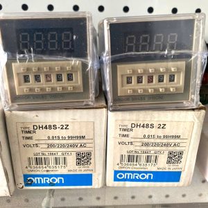 Đồng hồ hiển thị Omron DH48S-2Z
