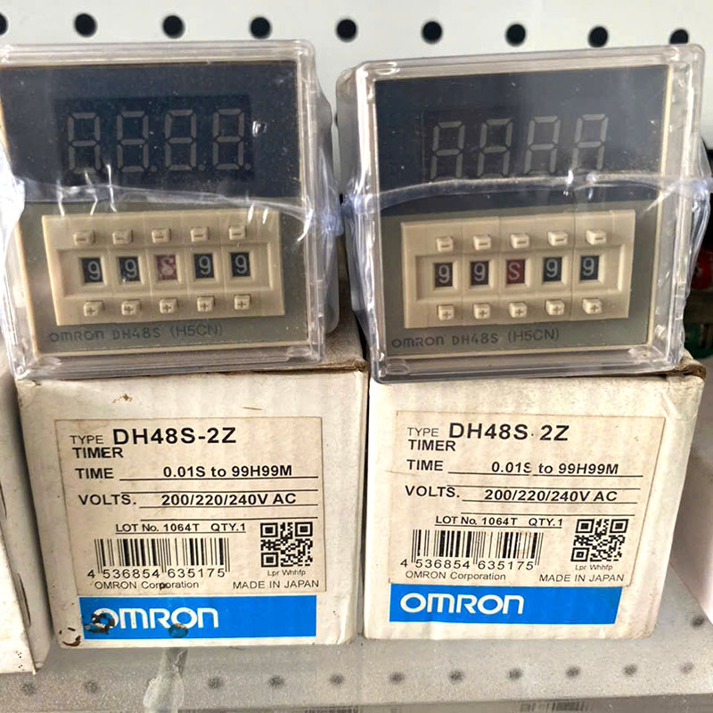 Đồng hồ hiển thị Omron DH48S-2Z